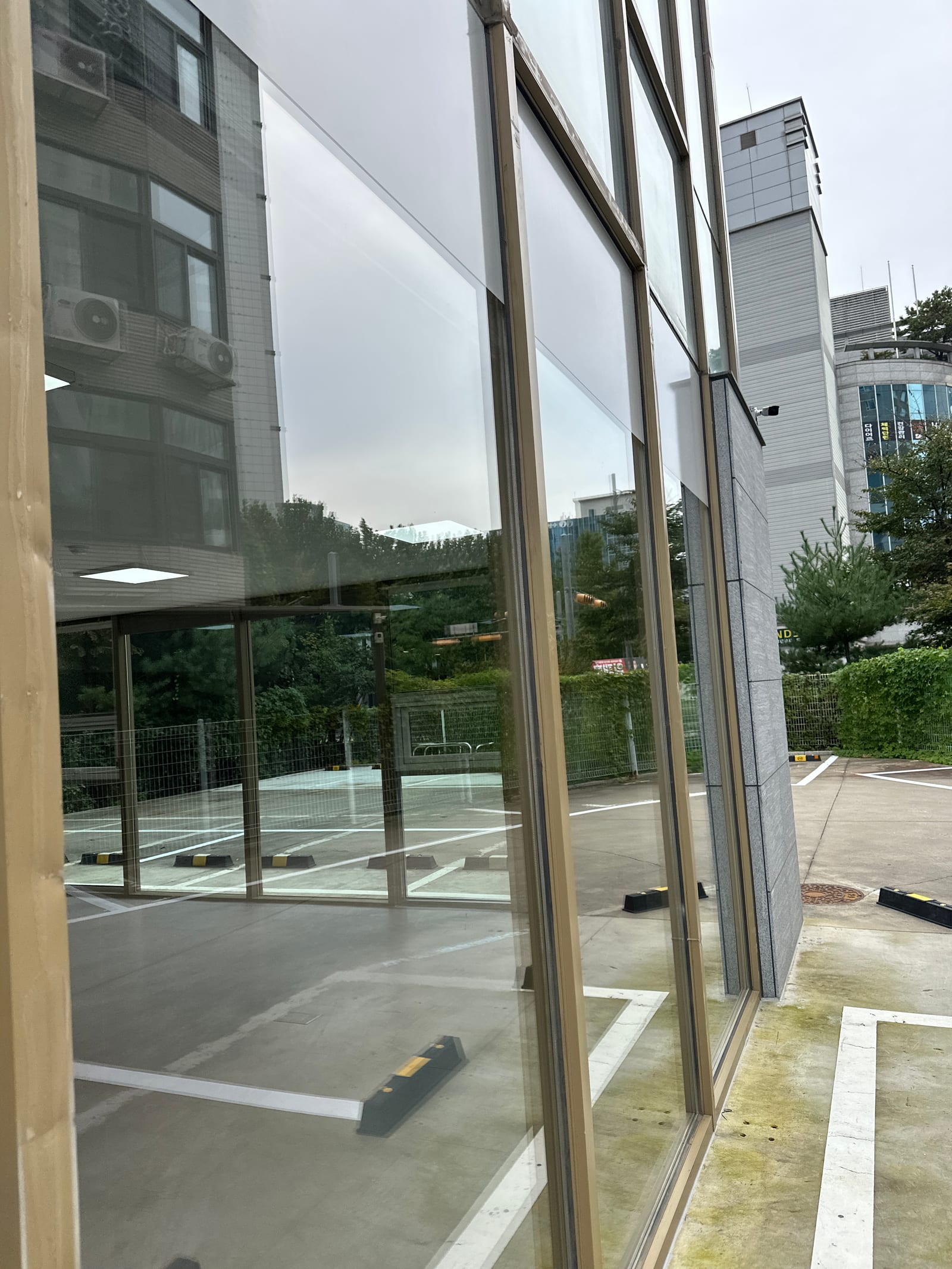 충주 성내동 정기청소 유리 작업 사진