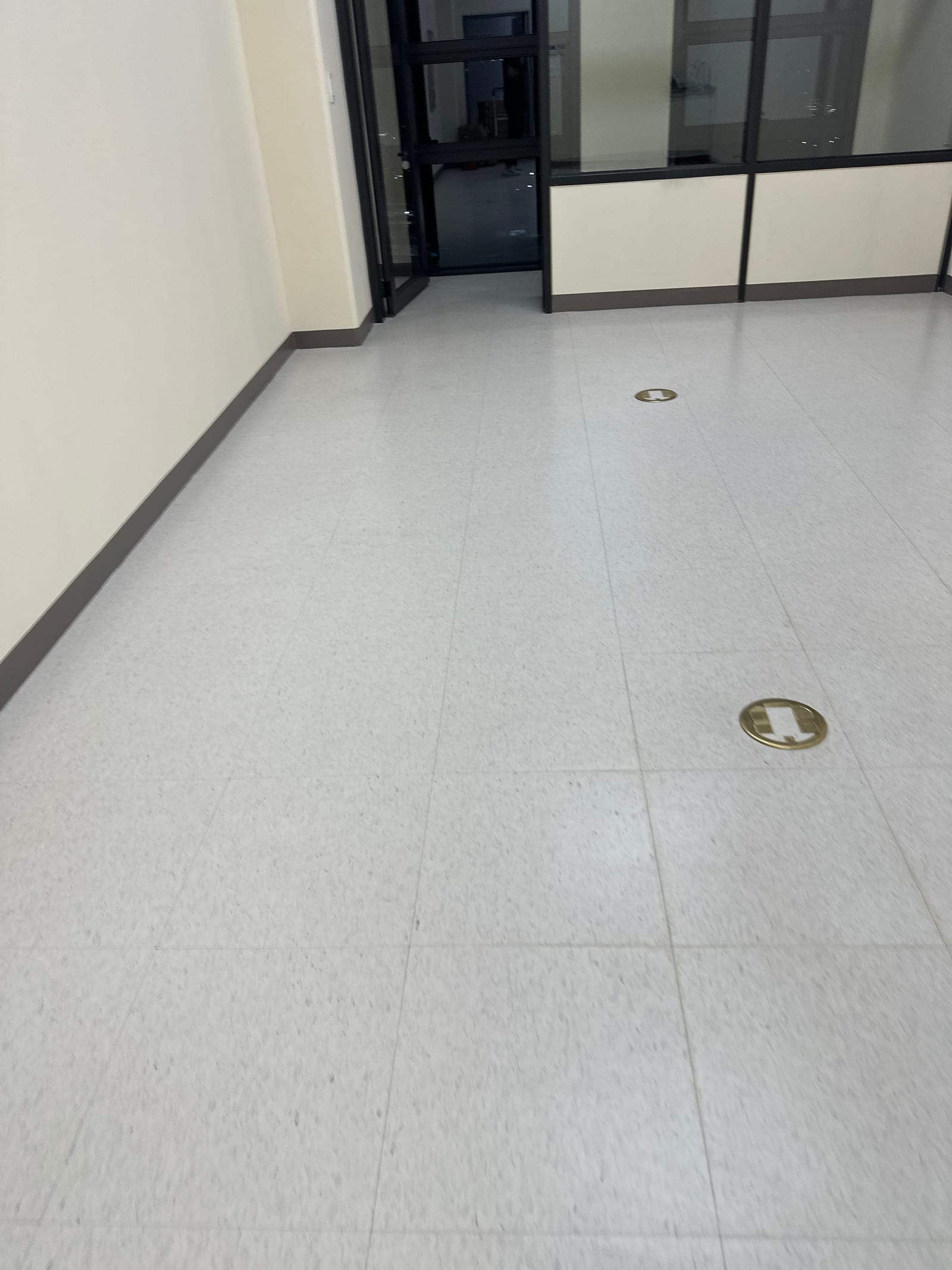 청주 상당구 정기청소 바닥 작업 사진